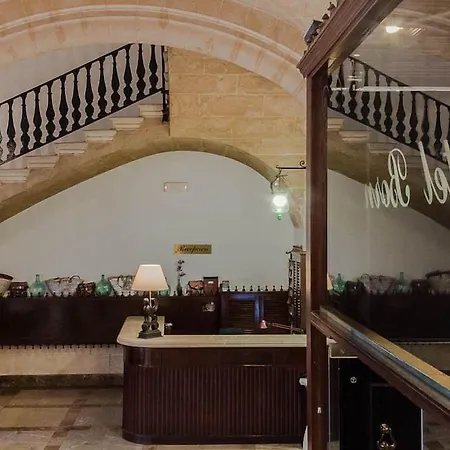 Born Hotel 4*