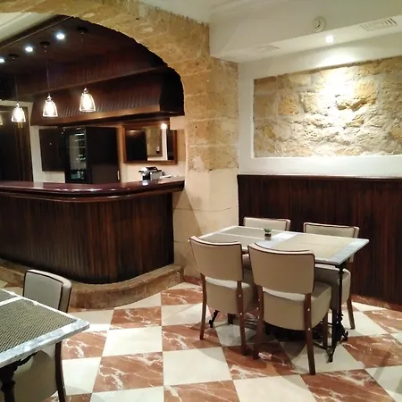 酒店 伯恩酒店 4*